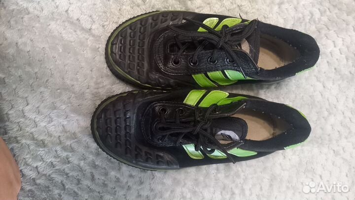 Футбольные бутсы