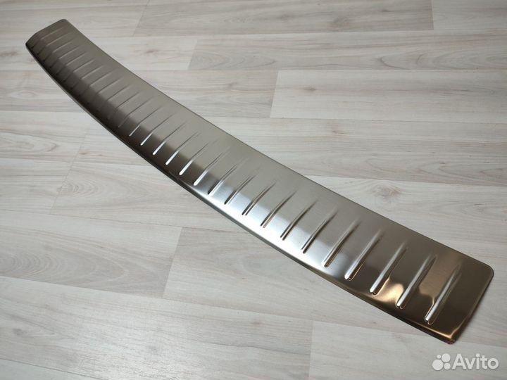 Накладка на задний бампер Volkswagen Passat B7