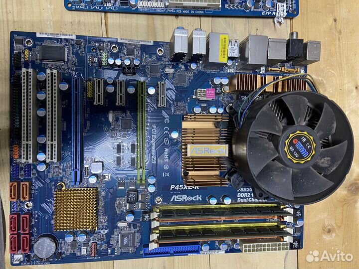 Материнские платы 775