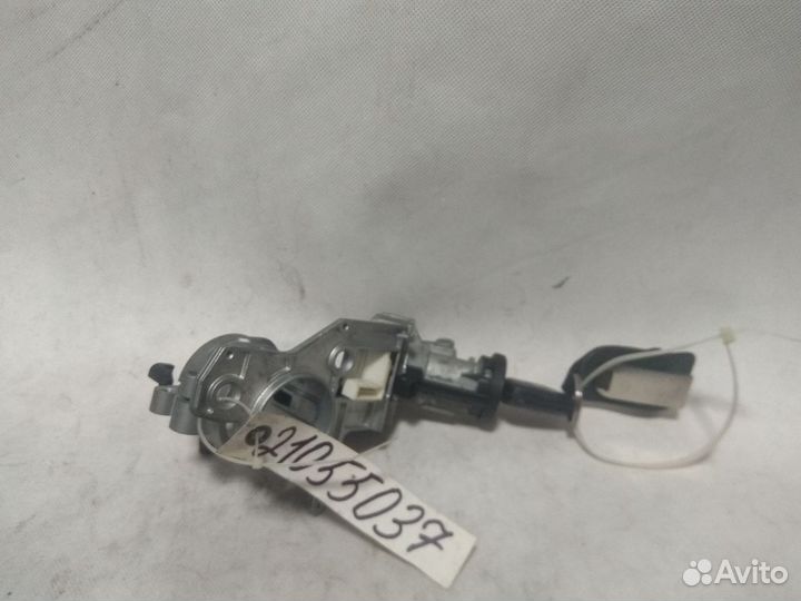 Замок зажигания Opel Zafira B (2005 год)