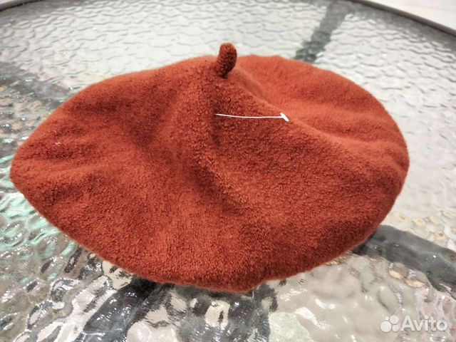 Берет шерстяной новый