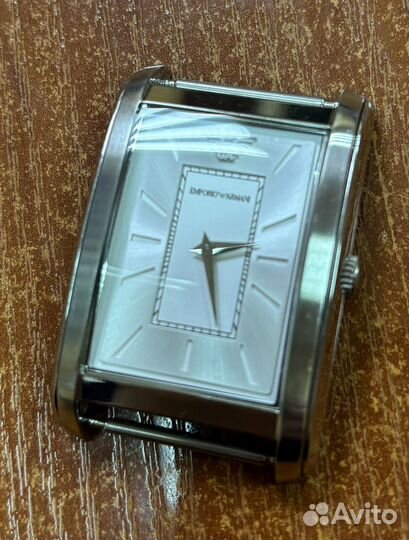 Наручные часы Emporio Armani