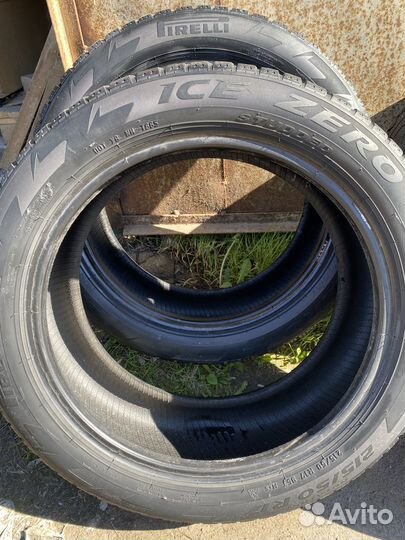 Pirelli Ice Zero 215/50 R17 95T