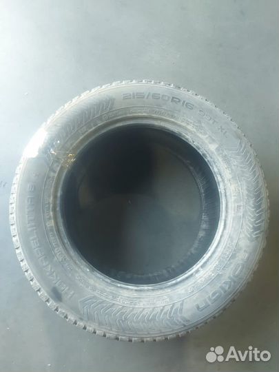 Nokian Tyres Hakkapeliitta 8 215/60 R16 99T