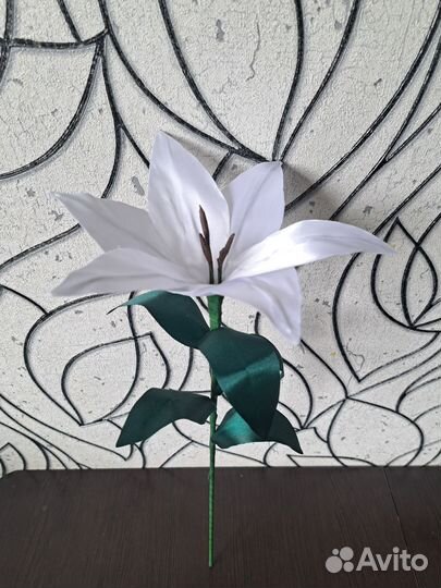 Цветы из атласной ленты