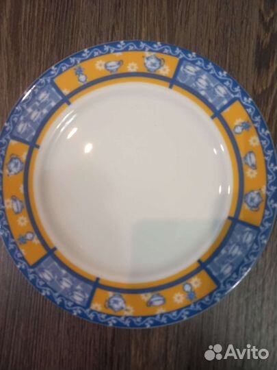 Тарелки десертные фарфоровые (6 шт) с блюдом