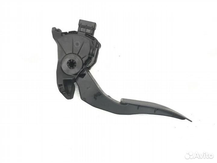 Педаль газа Chevrolet Orlando 1.8 2014