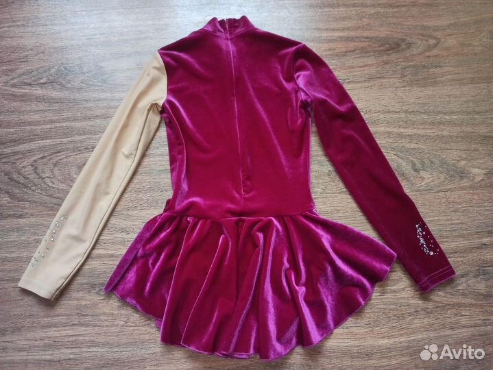 Костюм для фигурного катания 128