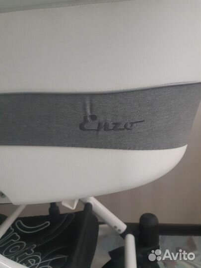 Коляска 2 в 1 aroteam Enzo 18