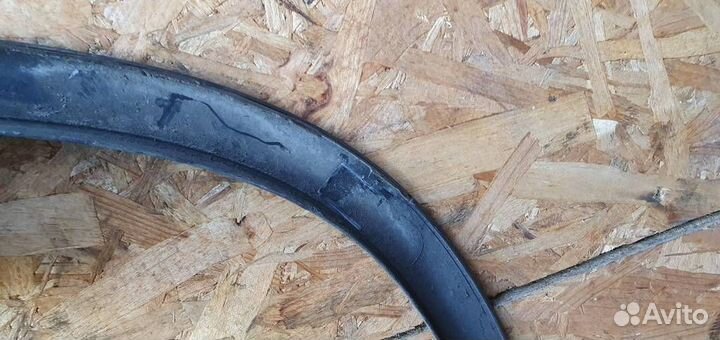 Накладка переднего крыла правого Volkswagen Tigua