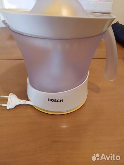 Соковыжималка для цитрусовых Bosh Vita Press