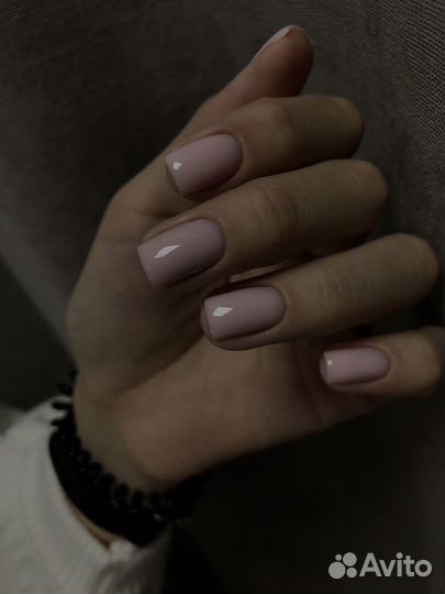 Маникюр педикюр