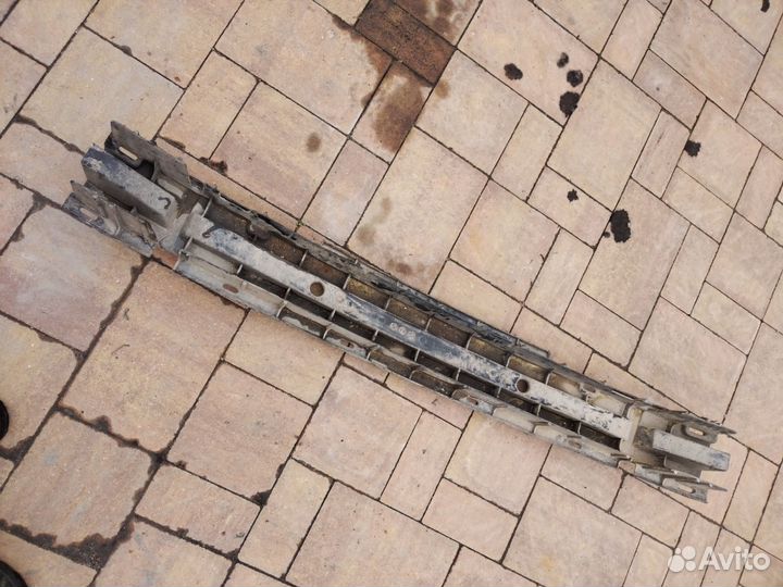 Усилитель переднего бампера Ваз 2110