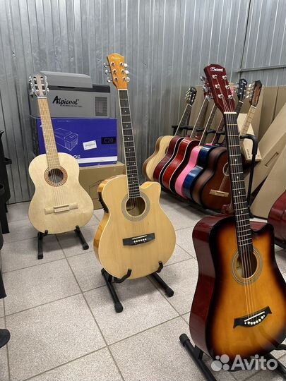 Акустическая / Классическая гитара