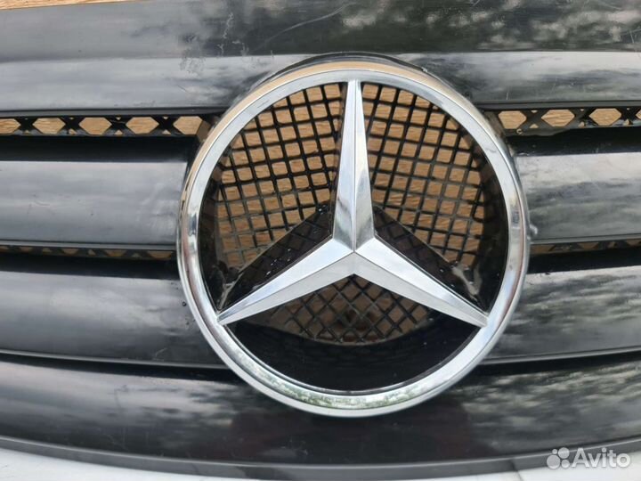 Решетка радиатора Mercedes W220