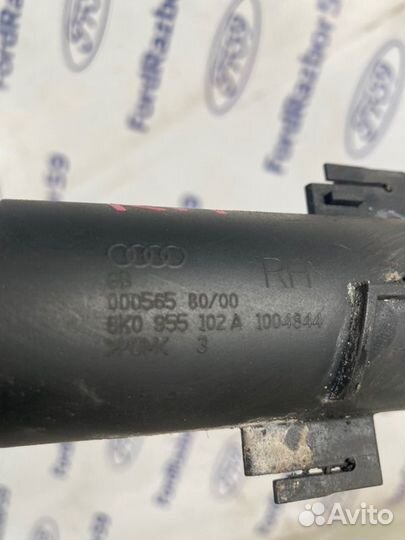 Омыватель фар правый Audi A4 B8 2010