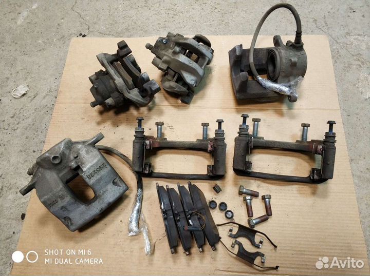 Суппорт комплект Mercedes-Benz W212 E200