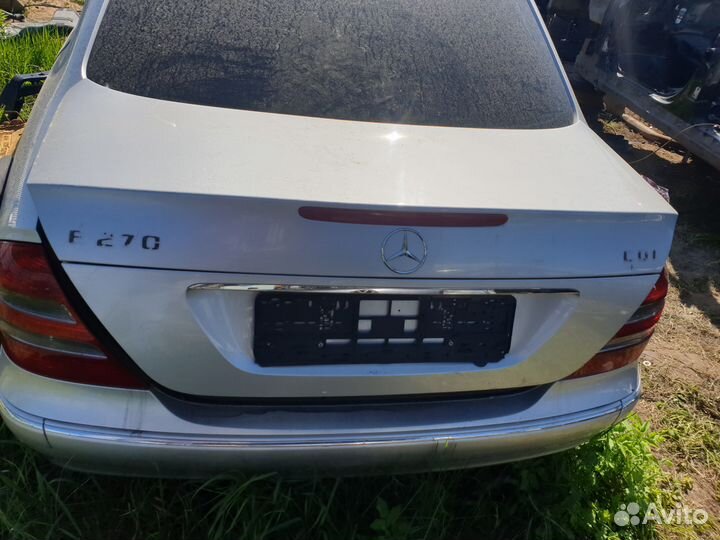 Крышка багажника mercedes e w211 211 серебристая