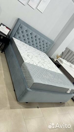 Кровать двуспальная 160 200
