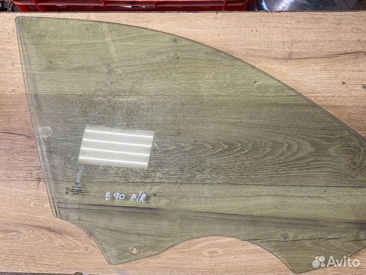 Bmw 3 e90 переднее правое стекло