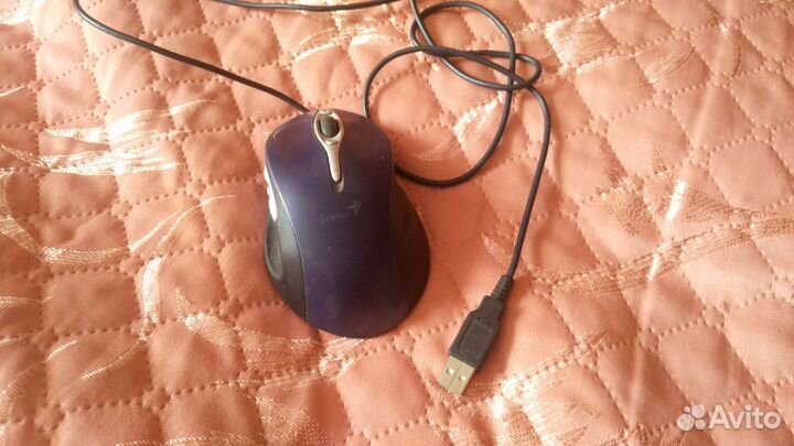 Компьютерная мышь для левши