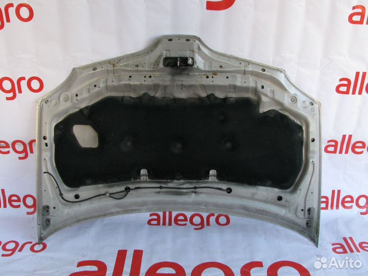 Nissan Almera Tino капот передний 2000-2006