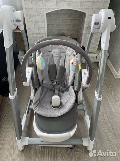 Стульчик для кормления и качели