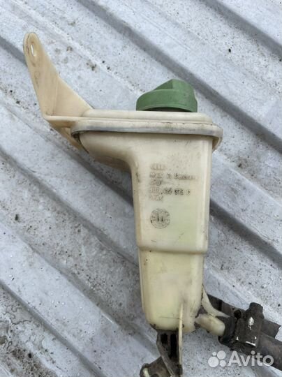 Ауди A6 C5 бачок гур