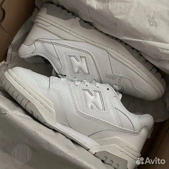 Белые мужские кроссовки new balance 550