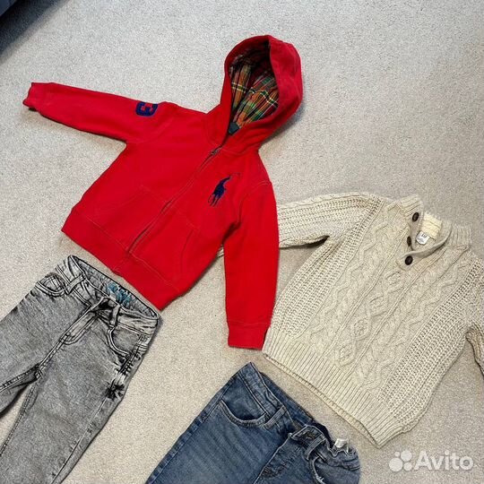 Комплект фирменных вещей