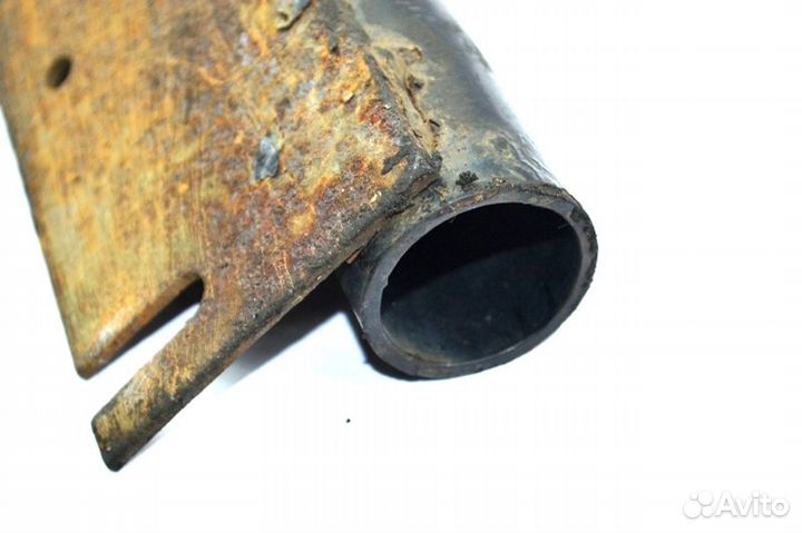 Кронштейн крепления фары, правой volvo FH12 1-seer