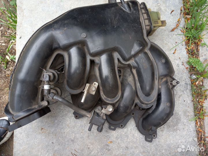 Впускной коллекторна лексус is 250