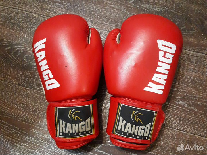 Боксерские перчатки 12 oz