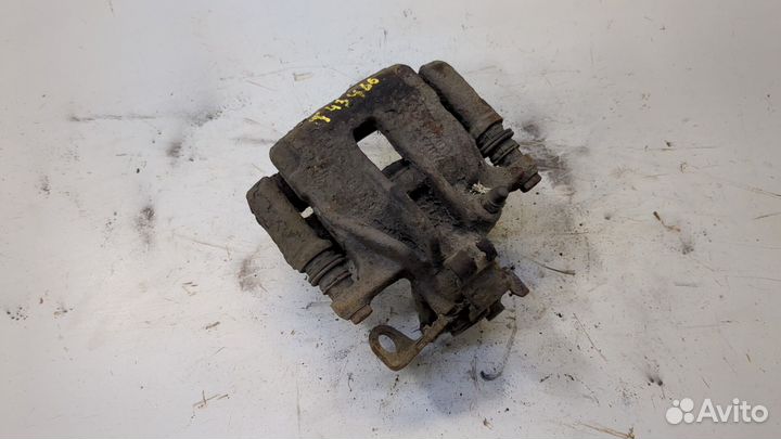 Суппорт Opel Vivaro, 2016