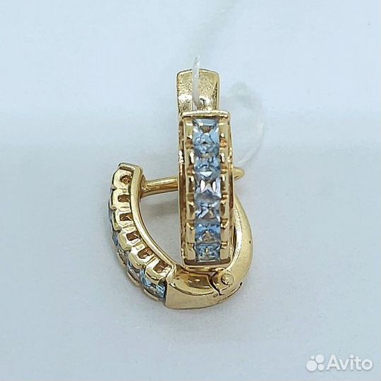 Золотые серьги с камнем