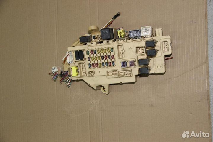 Блок предохранителей Toyota mark 2 (gx100) 1996-2