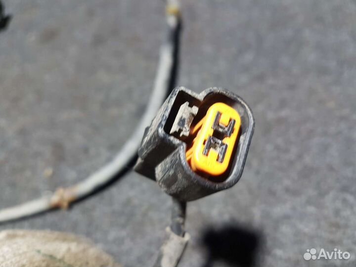 Датчик ABS задний правый Mitsubishi lancer 9