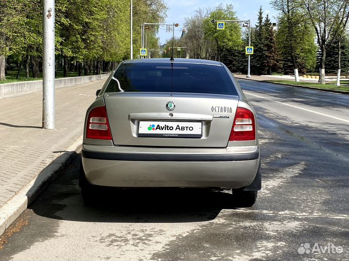 Skoda Octavia 1.6 МТ, 2008, 164 000 км