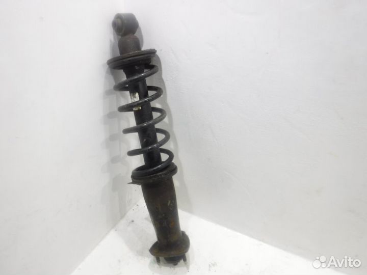 Стойка задняя правая в сборе