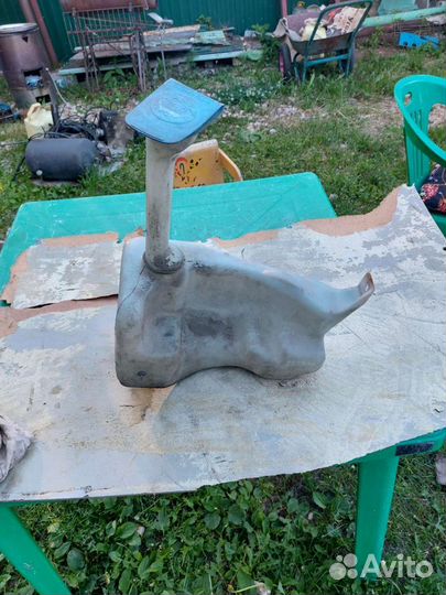 Бочек омывателя Т4