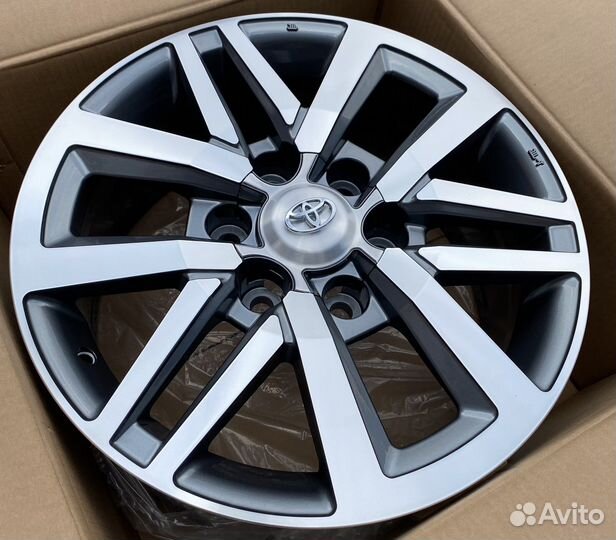 Новые диски R17 Toyota Fortuner
