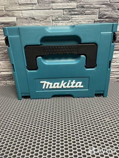 Цепная пила и секатор Makita