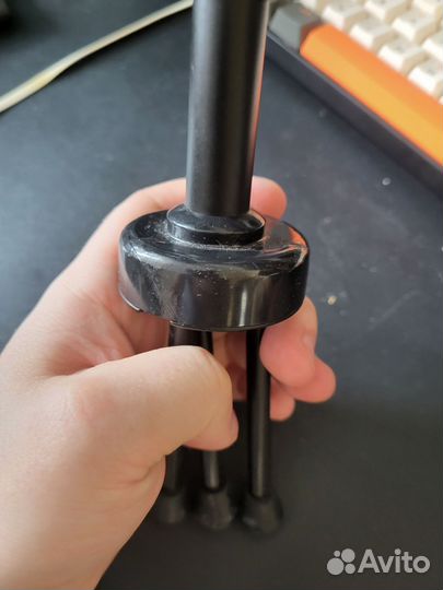 Настольная стойка для микрофона