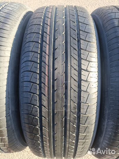 Yokohama dB Decibel E70 215/55 R17