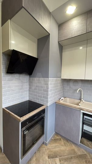 3-к. квартира, 53 м², 3/12 эт.