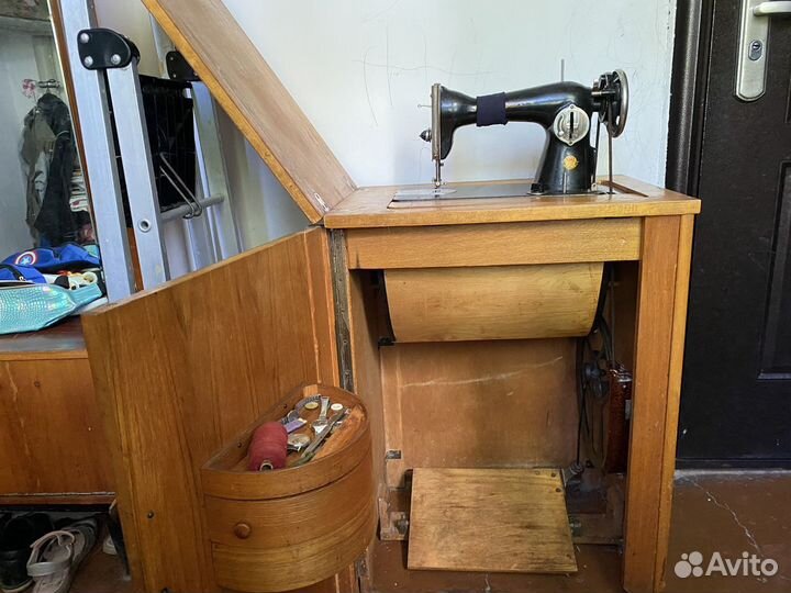 Швейная машинка