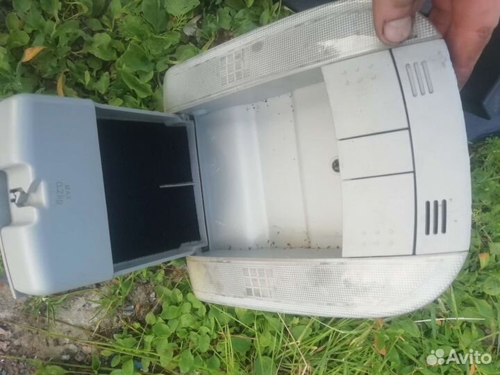 Плафон освещения салона Toyota corolla е 150