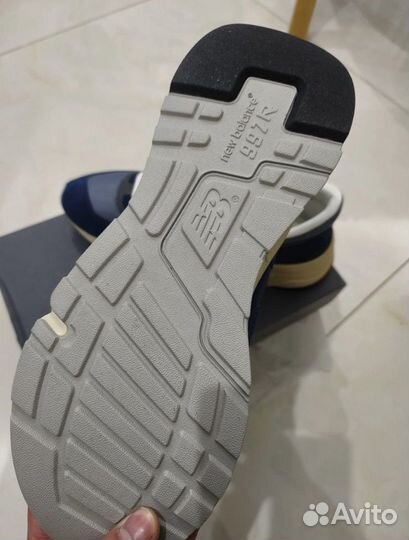 Кроссовки new balance