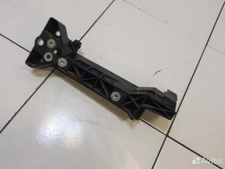 Кронштейн крепления фары Infiniti Q50 V37