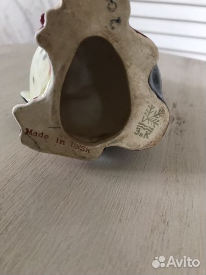 Фарфоровая статуэтка пингвин с пингвиненком